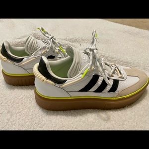 Ivy Park Supersleek 72 white/ black